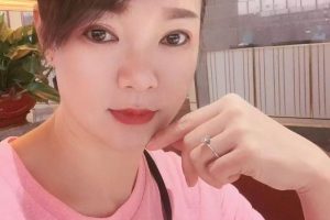 体验长腿熟女优雅