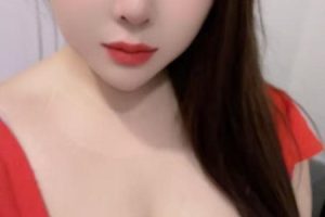 肤白貌美大胸娜娜